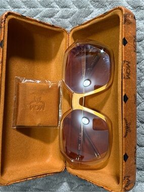 MCM Women’s Amber/Tan Oversized Sunglasses